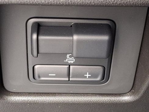 Used 2023 Chevrolet Colorado Z71 w/ Advanced Trailering Package image 24