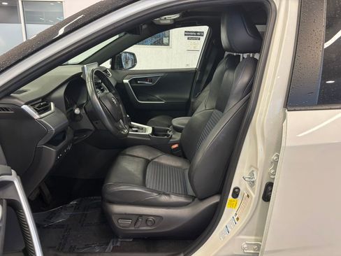 Used 2021 Toyota RAV4 XSE image 15