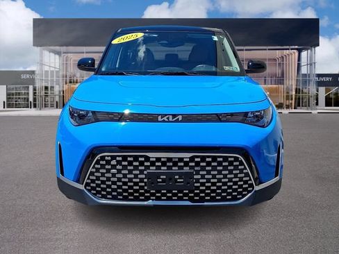 Used 2025 Kia Soul EX FWD image 2