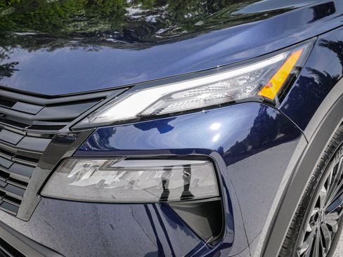 Used 2026 Nissan Rogue Dark Armor FWD image 6
