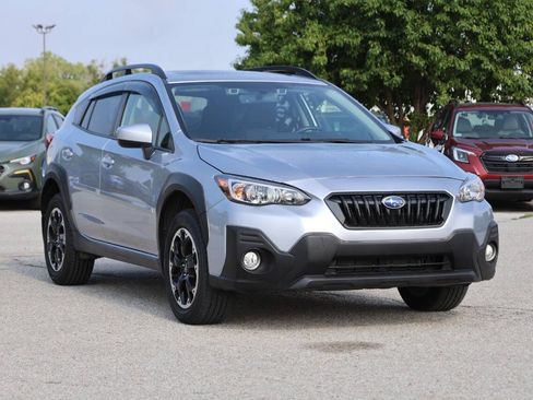 Used 2021 Subaru Crosstrek 2.5i Sport w/ Moonroof Package AWD/4WD image 4