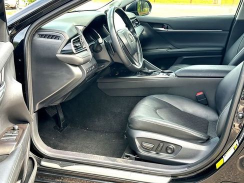 Used 2024 Toyota Camry XSE w/ Navigation Package FWD image 10