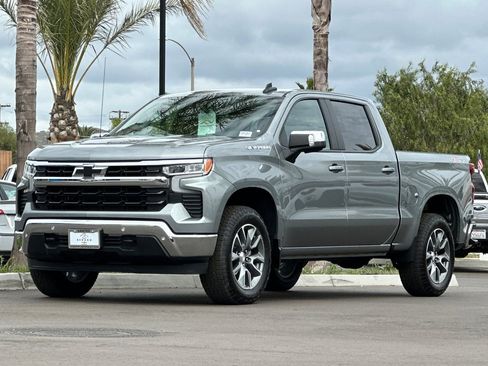 New 2026 Chevrolet Silverado 1500 LT w/ Safety Package AWD/4WD image 8