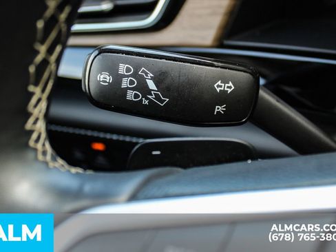 Used 2024 Volkswagen Atlas SE AWD/4WD image 29