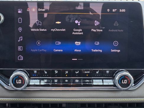 Certified 2024 Chevrolet Colorado ZR2 w/ ZR2 Convenience Package III AWD/4WD image 17
