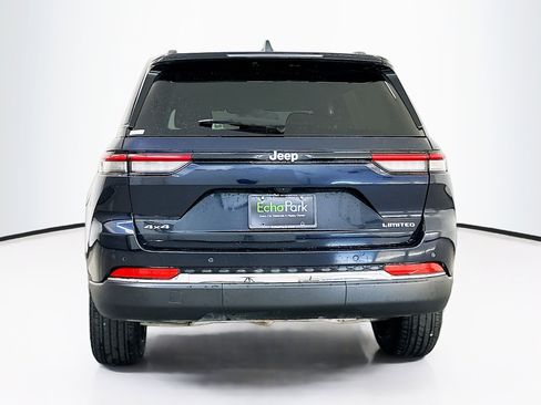 Used 2024 Jeep Grand Cherokee Limited image 7