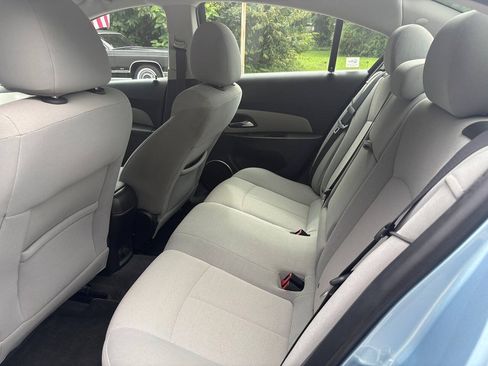 Used 2011 Chevrolet Cruze LT FWD image 9