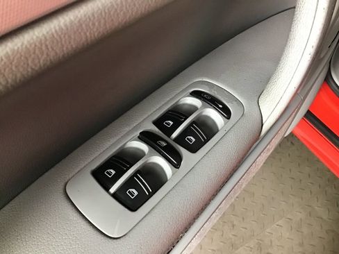 Used 2006 Porsche Cayenne S image 31