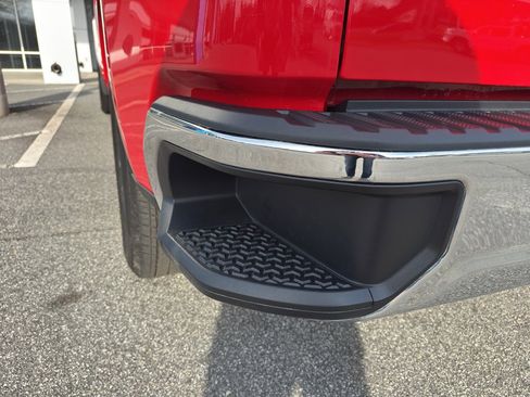 Used 2023 Chevrolet Silverado 1500 LT image 7