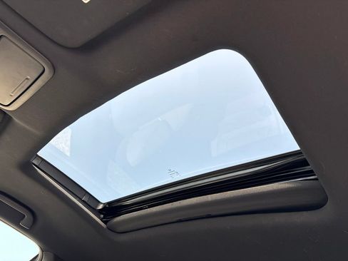 Used 2024 Honda Passport EX-L image 5