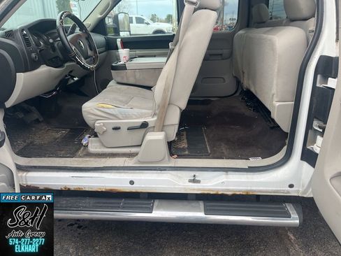 Used 2011 Chevrolet Silverado 1500 LT w/ All-Star Edition image 5