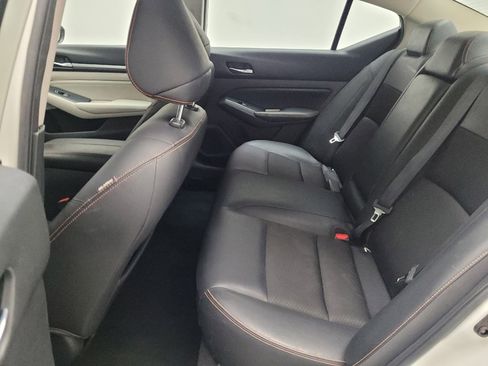 Used 2019 Nissan Altima 2.5 Platinum image 18