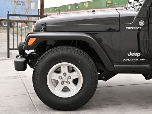 Used 2005 Jeep Wrangler Sport AWD/4WD image 25