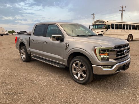 Used 2021 Ford F150 Lariat w/ Equipment Group 502A High AWD/4WD image 9