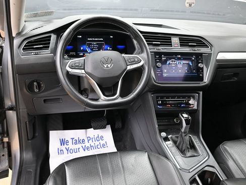 Used 2022 Volkswagen Tiguan SE FWD image 34