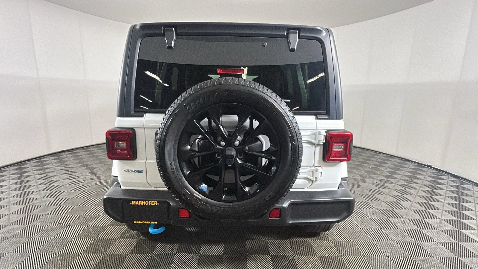 Used 2023 Jeep Wrangler Unlimited Sahara w/ Cold Weather Group AWD/4WD image 4