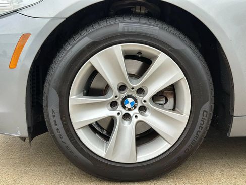 Used 2013 BMW 528i Sedan RWD image 32