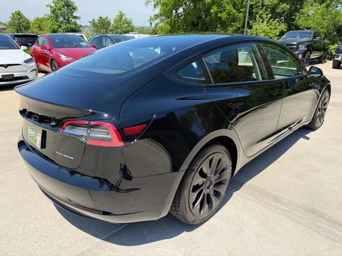 Used 2022 Tesla Model 3 Long Range AWD/4WD image 5