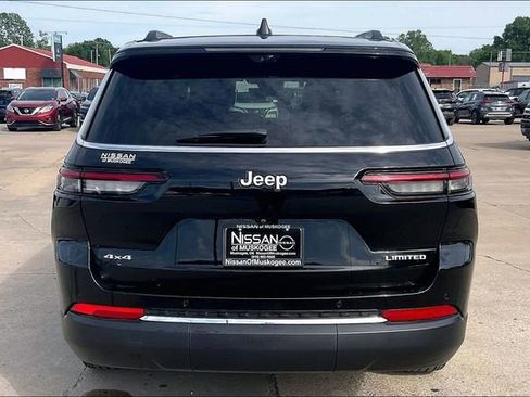 Used 2024 Jeep Grand Cherokee L Limited w/ Luxury Tech Group II AWD/4WD image 5