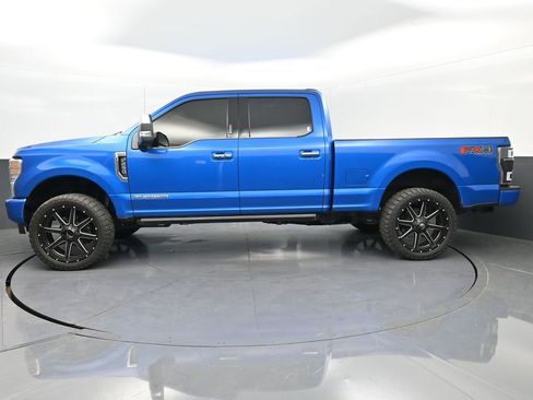 Used 2020 Ford F250 Platinum w/ FX4 Off-Road Package image 2