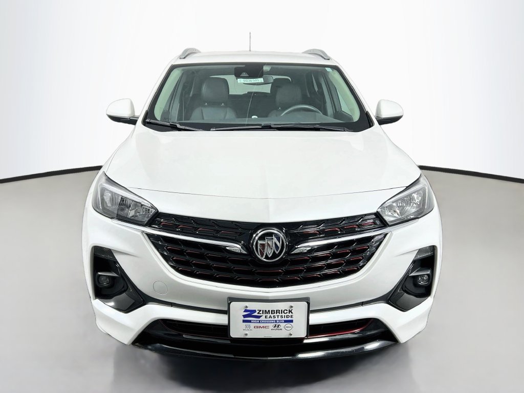 Used 2022 Buick Encore GX Select w/ Sport Touring Package FWD image 2