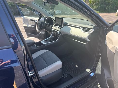 Used 2025 Toyota RAV4 XLE w/ Convenience Package AWD/4WD image 10