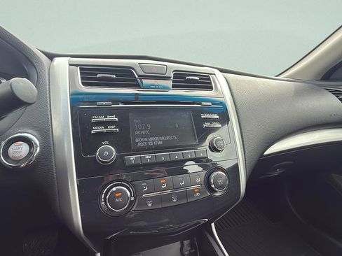 Used 2015 Nissan Altima 2.5 S w/ Sport Value Package FWD image 22