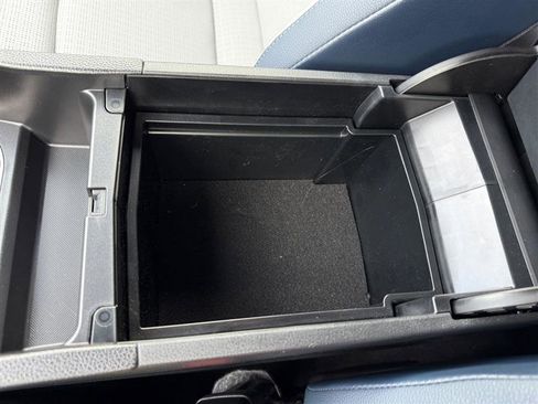 Used 2023 Subaru Solterra AWD image 31