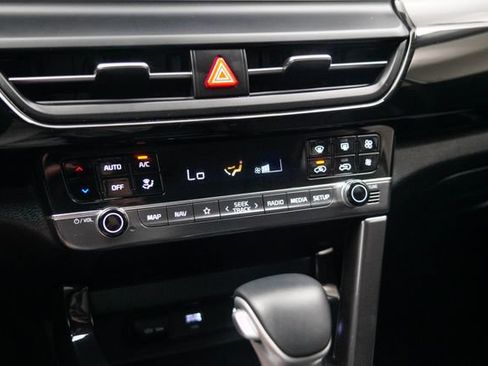 Used 2024 Kia Seltos S FWD image 30