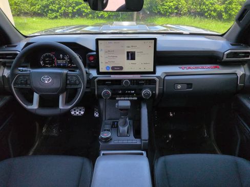 Certified 2026 Toyota Tacoma TRD Sport AWD/4WD image 14