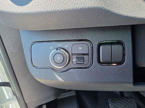 Used 2024 Mercedes-Benz Sprinter 3500 image 14