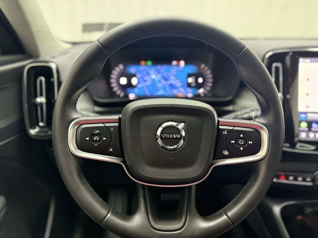 Used 2024 Volvo XC40 B5 Core w/ Climate Package AWD/4WD image 13