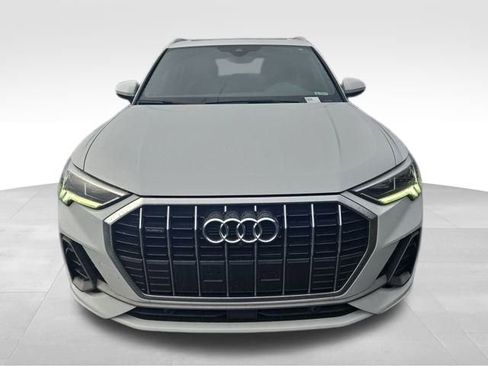 Used 2022 Audi Q3 2.0T Premium Plus w/ Premium Plus Package image 2