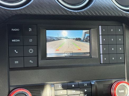 Used 2021 Ford Mustang Coupe image 22