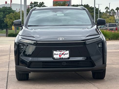 New 2026 Toyota bZ FWD image 10
