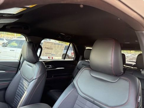 New 2026 Ford Explorer ST-Line image 36