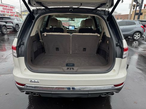 Used 2024 Lincoln Aviator Reserve w/ Equipment Group 201A image 31