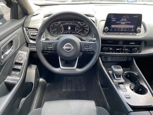 Used 2024 Nissan Rogue SV FWD image 14