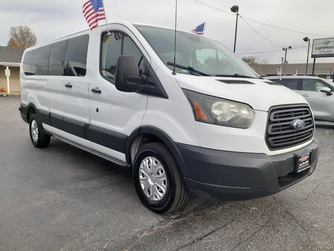Used 2016 Ford Transit 350 XL image 4