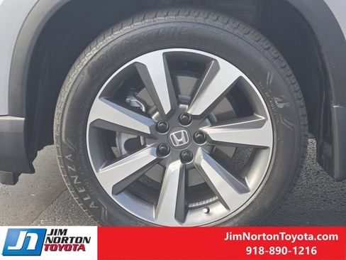 Used 2024 Honda Pilot Elite image 13