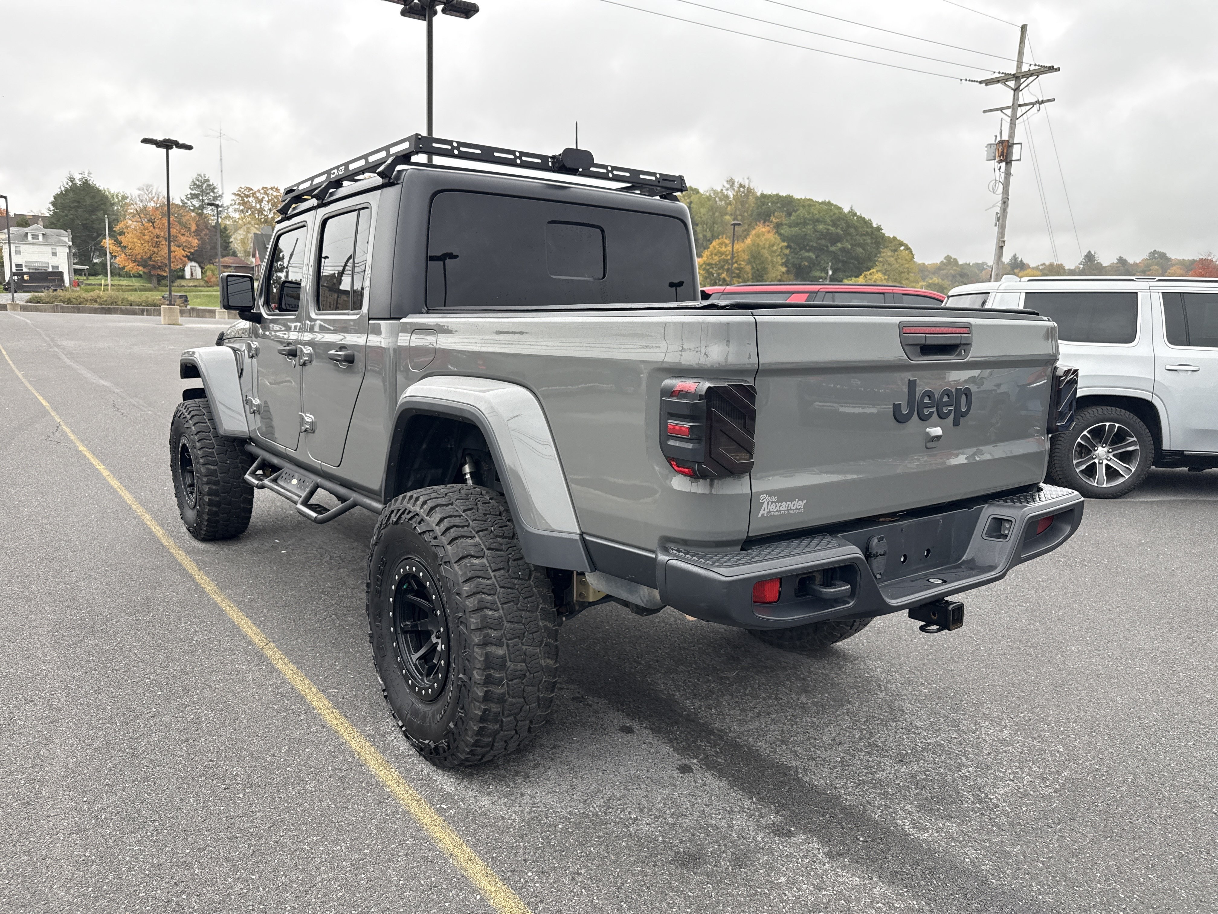 Used 2020 Jeep Gladiator Sport AWD/4WD image 4