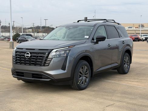 New 2026 Nissan Pathfinder SV image 2