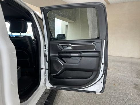 Used 2024 RAM 1500 Laramie AWD/4WD image 18