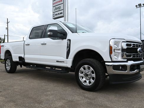 Used 2024 Ford F250 XLT image 5