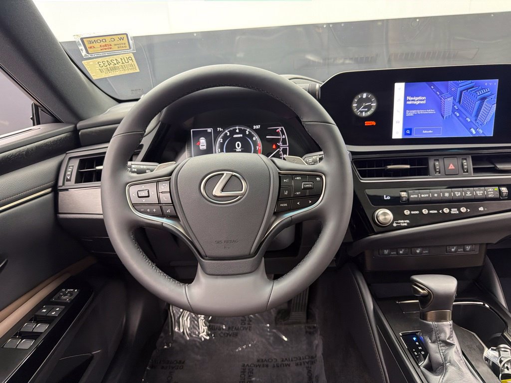 Used 2023 Lexus ES 350 w/ Premium Package FWD image 9