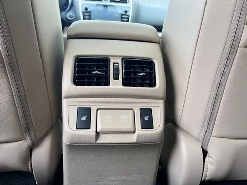 Used 2019 Subaru Outback 2.5i Limited AWD/4WD image 26