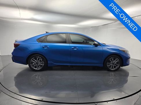 Used 2023 Kia Forte GT-Line w/ GT-Line Premium Package FWD image 3