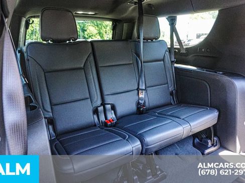 Used 2025 GMC Yukon XL Denali AWD/4WD image 22