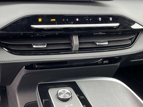 New 2026 Buick Enclave Preferred w/ Power Package AWD/4WD image 30