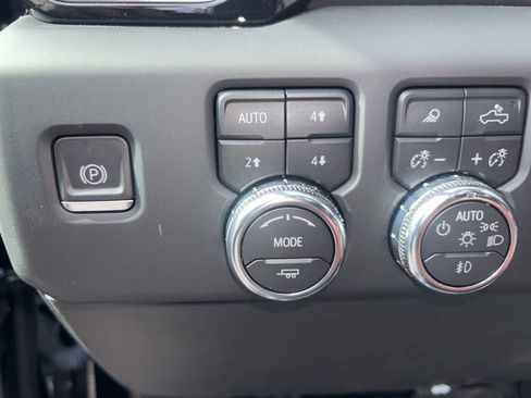 Used 2023 GMC Sierra 1500 Denali Ultimate AWD/4WD image 21